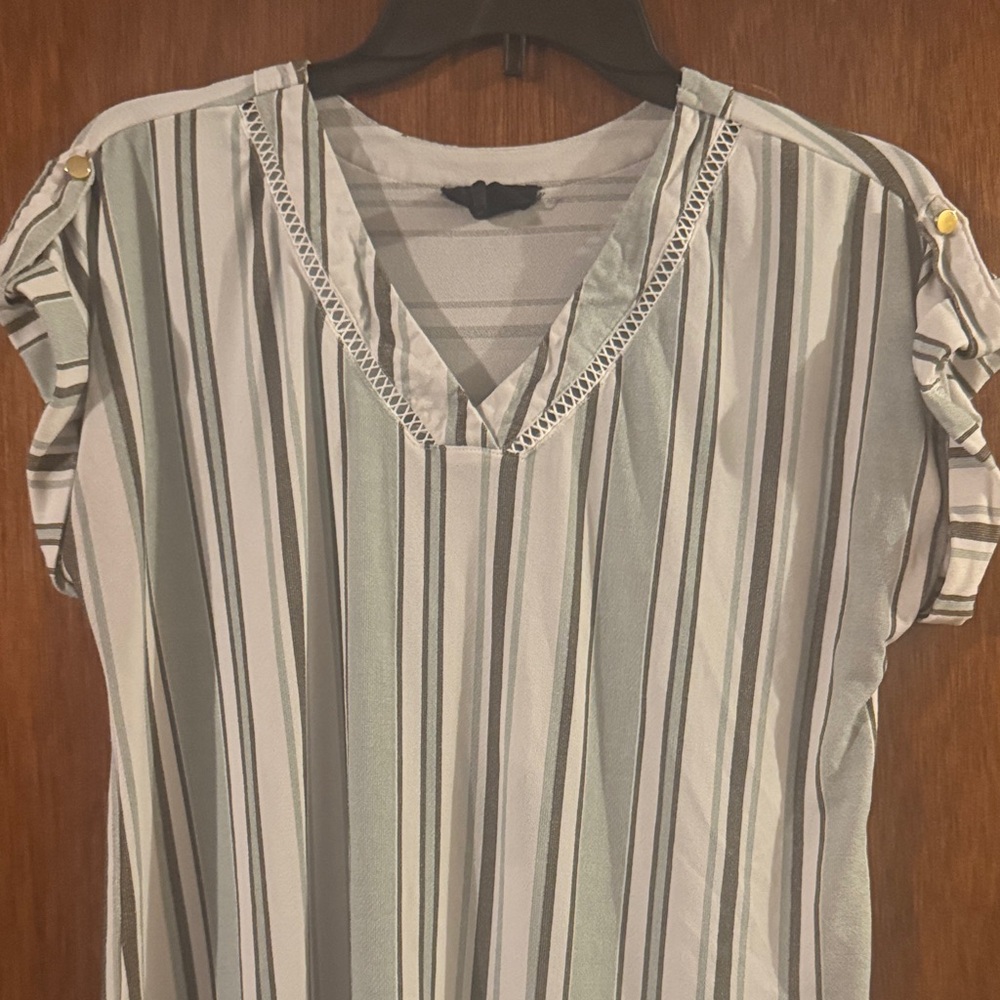 Elegant Striped V-Neck Blouse - Mint and White
